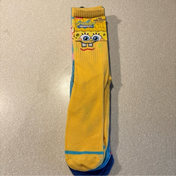 Nickelodeon Other - SpongeBob SquarePants Yellow and Blue Socks